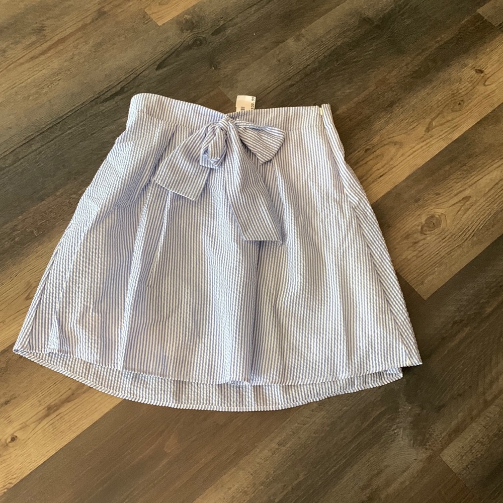 Peach Love california seeesucker bow skirt. NWT.‎ Retail 31